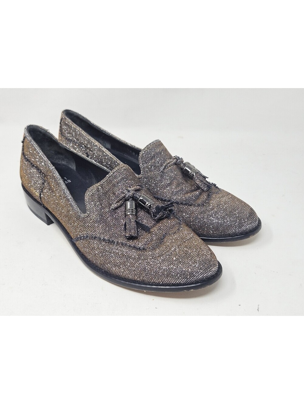 Stuart Weitzman Women’s Sparkle GUY THING' Metallic Tassel Slip-On Loafer 6 M